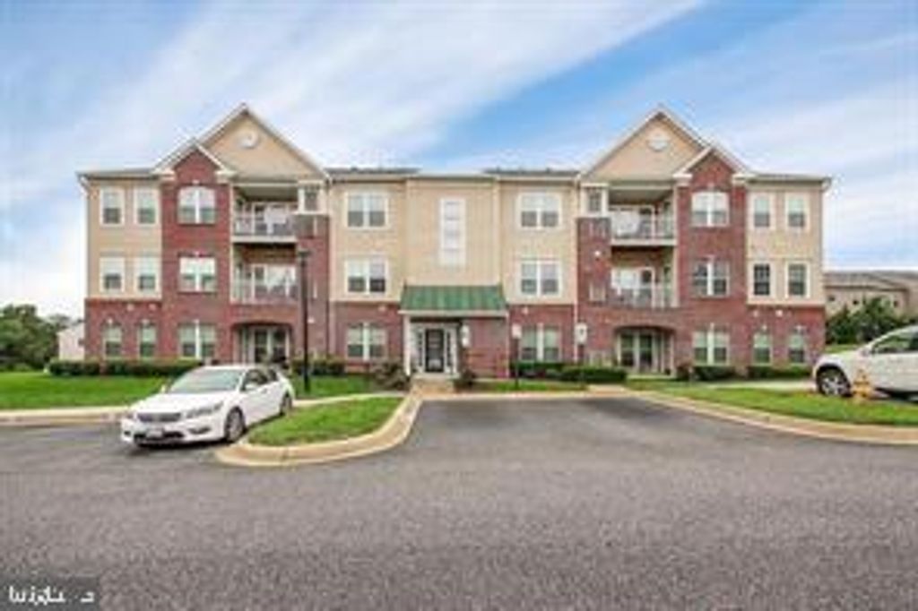 Image 1 of property listing at 303 LOTHIAN WAY #303, Abingdon, MD 21009