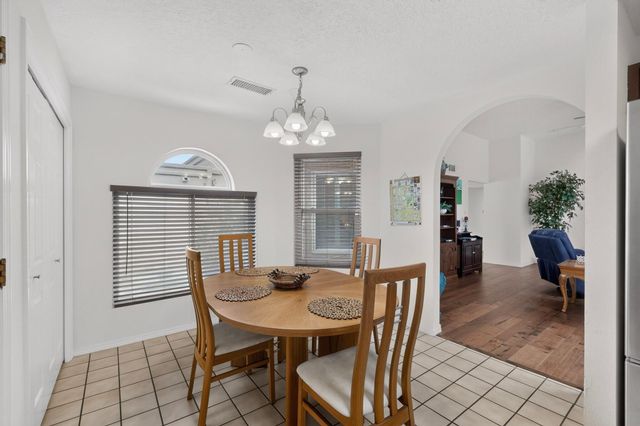 9663 De Vargas Loop NE, Albuquerque, NM 87109