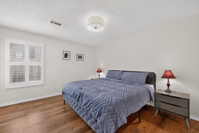 9663 De Vargas Loop NE, Albuquerque, NM 87109