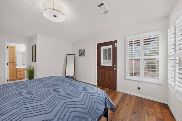 9663 De Vargas Loop NE, Albuquerque, NM 87109