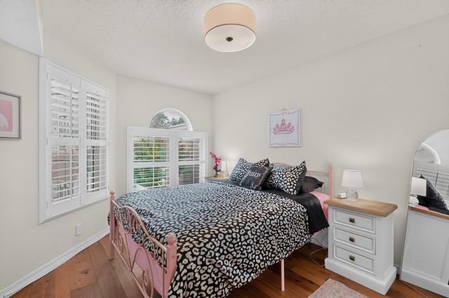 9663 De Vargas Loop NE, Albuquerque, NM 87109