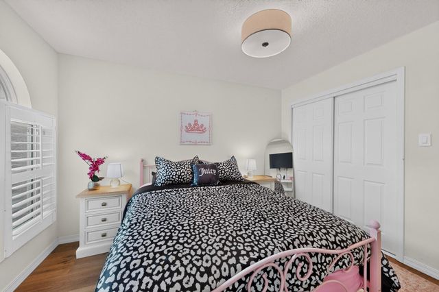 9663 De Vargas Loop NE, Albuquerque, NM 87109