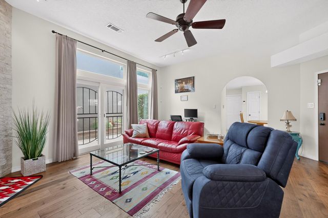 9663 De Vargas Loop NE, Albuquerque, NM 87109
