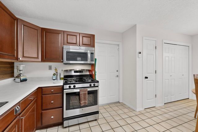 9663 De Vargas Loop NE, Albuquerque, NM 87109