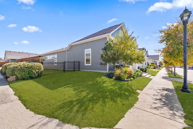 9010 Habersham Drive, Rowlett, TX 75089