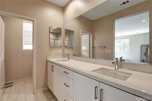 176 Novel, Irvine, CA 92618