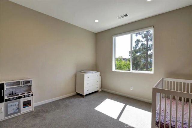 176 Novel, Irvine, CA 92618