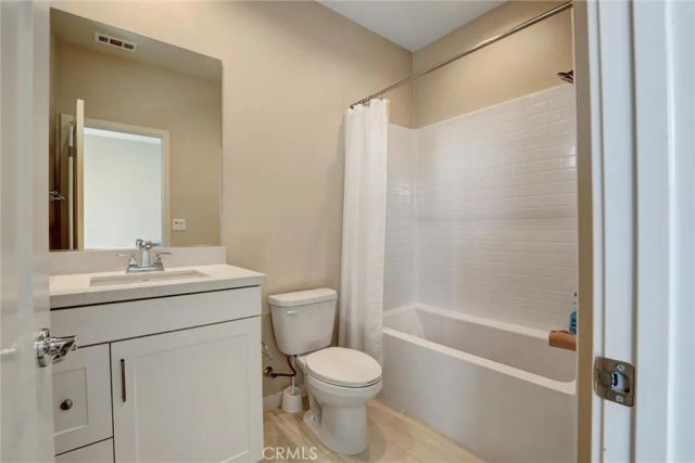 176 Novel, Irvine, CA 92618