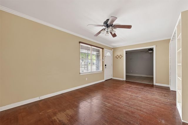 5114 W 43rd Street, Houston, TX 77092