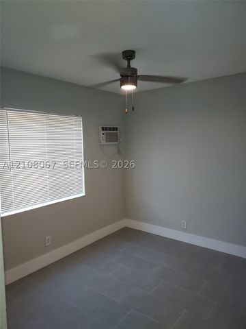 808 SW 14th Ter 4, Fort Lauderdale, FL 33312