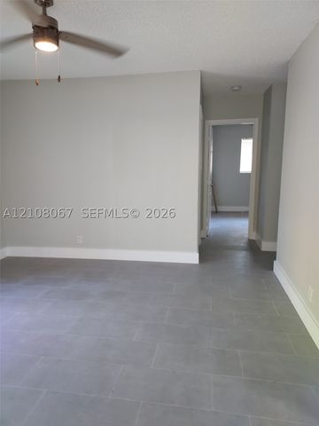 808 SW 14th Ter 4, Fort Lauderdale, FL 33312