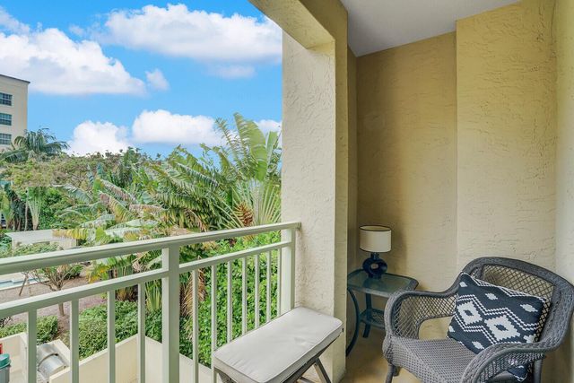 610 CLEMATIS Street 401, West Palm Beach, FL 33401