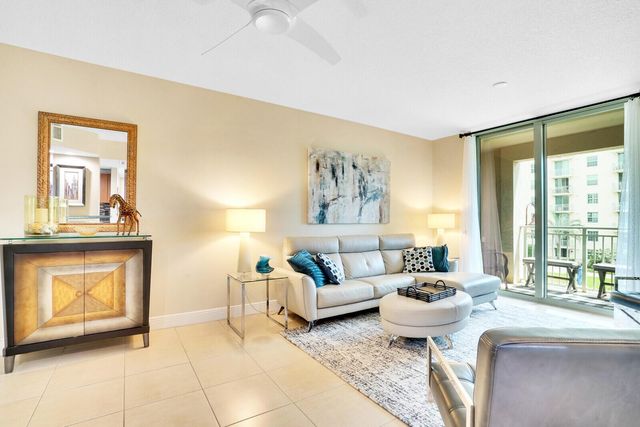 610 CLEMATIS Street 401, West Palm Beach, FL 33401
