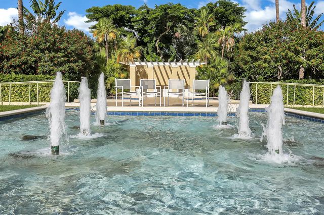 610 CLEMATIS Street 401, West Palm Beach, FL 33401