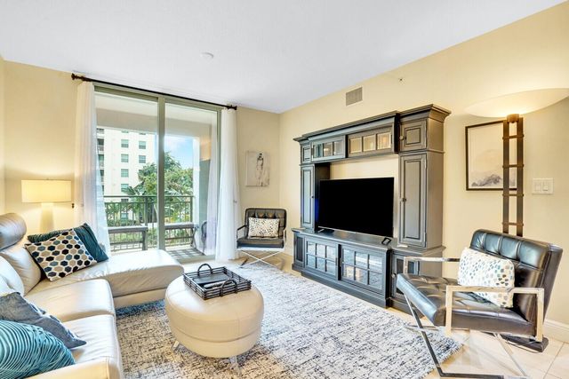 610 CLEMATIS Street 401, West Palm Beach, FL 33401