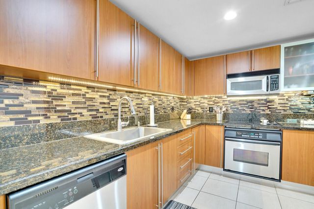 610 CLEMATIS Street 401, West Palm Beach, FL 33401