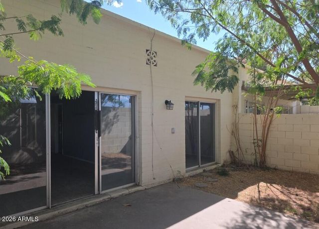 2518 W RUE DE LAMOUR Avenue, Phoenix, AZ 85029