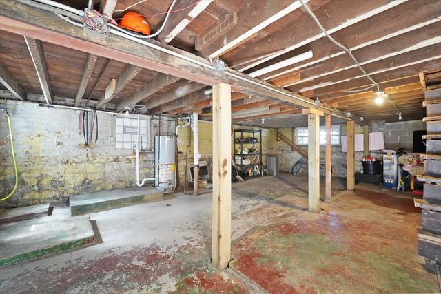 525 N Saint Louis Avenue, Chicago, IL 60624