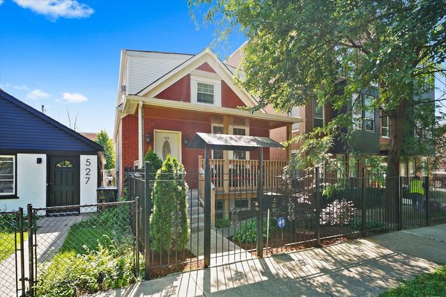 525 N Saint Louis Avenue, Chicago, IL 60624