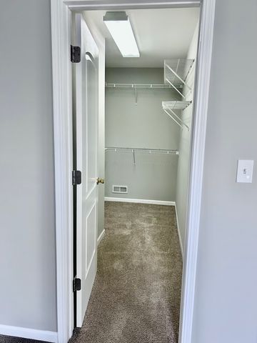 2518 Anna Way, Elgin, IL 60124