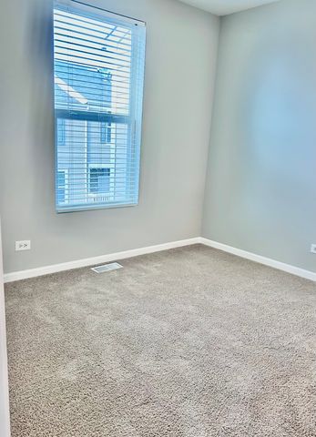 2518 Anna Way, Elgin, IL 60124