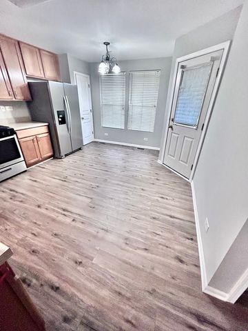 2518 Anna Way, Elgin, IL 60124