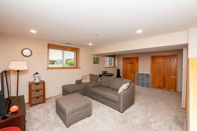 12175 Ilex Street NW, Coon Rapids, MN 55448