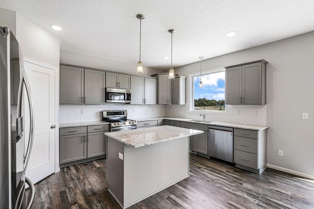 15735 157 Avenue, Savage, MN 55378