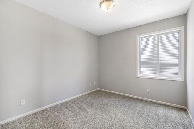 15735 157 Avenue, Savage, MN 55378