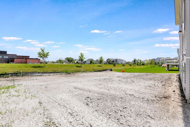 15735 157 Avenue, Savage, MN 55378