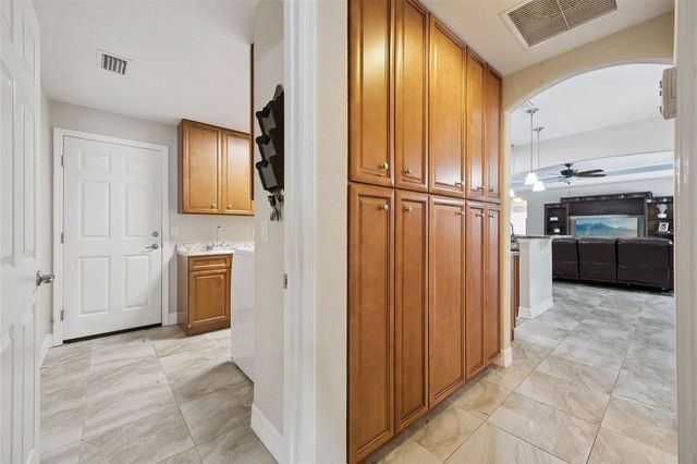 941 MIMOSA DRIVE, Oviedo, FL 32766