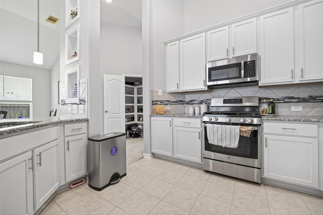 8710 Ruddy Duck Court, Baytown, TX 77521