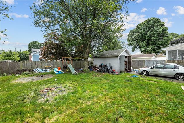 133 Hanover Avenue, Pawtucket, RI 02861