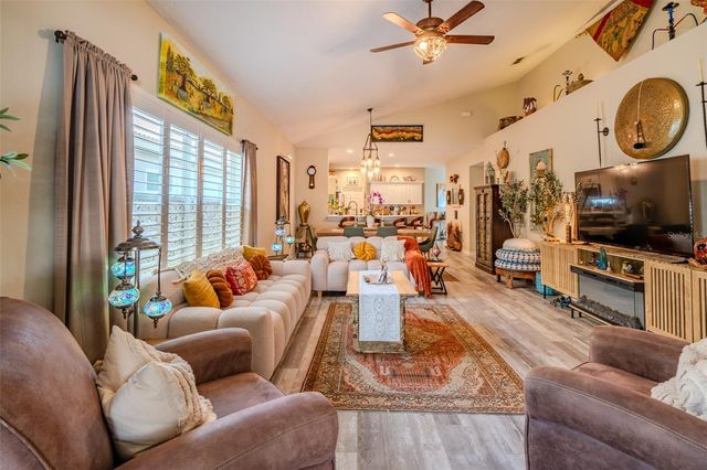 8027 SAINT ANDREWS WAY, Mount Dora, FL 32757