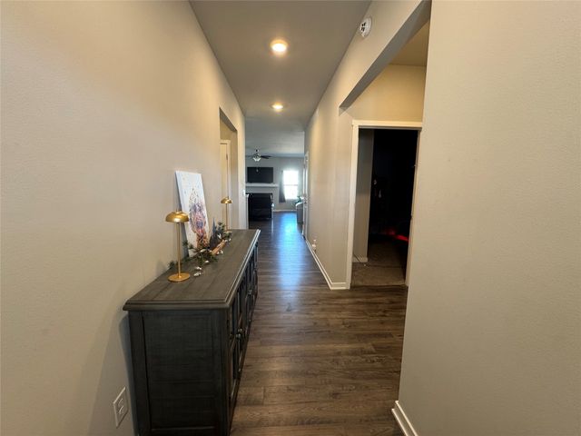 10509 Powell Avenue, Johnston, IA 50131