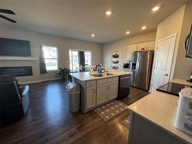 10509 Powell Avenue, Johnston, IA 50131