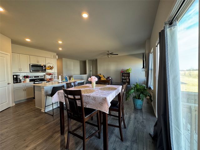 10509 Powell Avenue, Johnston, IA 50131