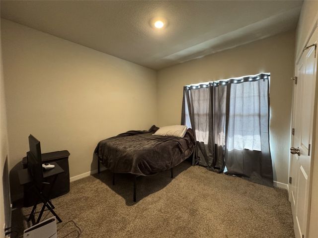 10509 Powell Avenue, Johnston, IA 50131