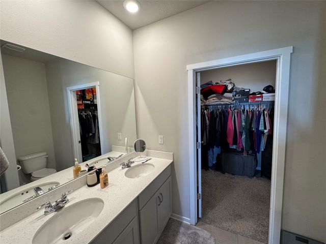 10509 Powell Avenue, Johnston, IA 50131