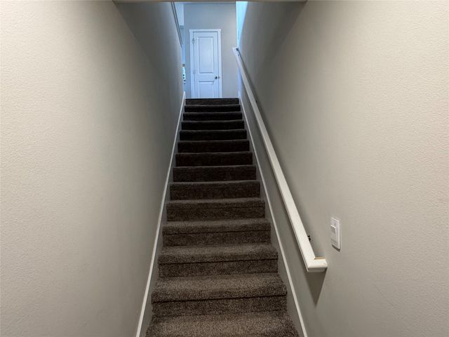 10509 Powell Avenue, Johnston, IA 50131