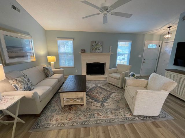 505 Night Heron Ct., Murrells Inlet, SC 29576