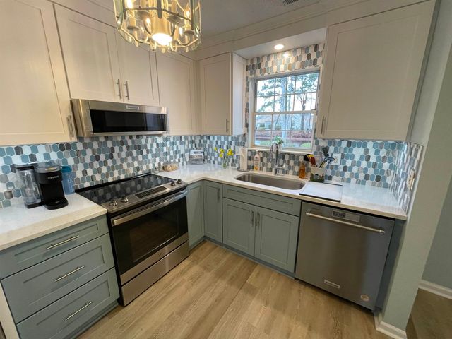 505 Night Heron Ct., Murrells Inlet, SC 29576