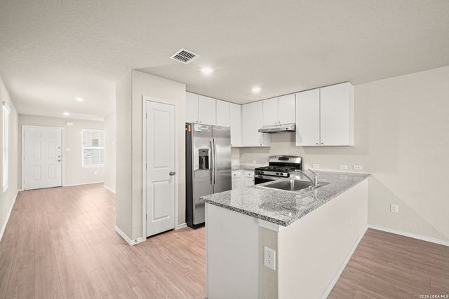 6443 Cibolo, Converse, TX 78109