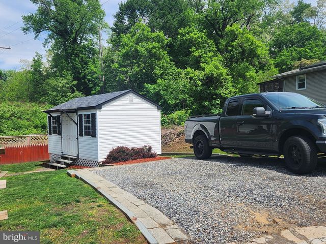 14 MILL ST, Bordentown, NJ 08505