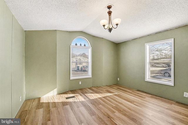 24 HATHAWAY DRIVE, Carlisle, PA 17015