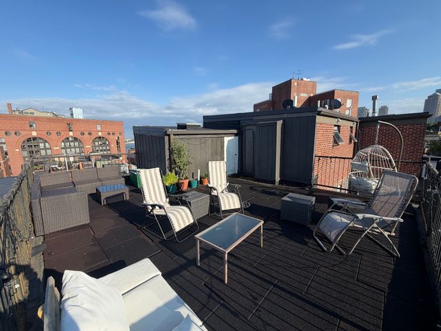 19 Salutation Street 32, Boston, MA 02109