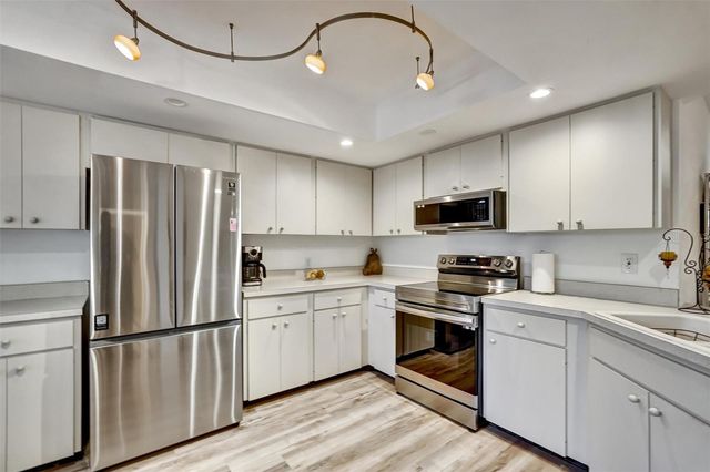 3448 TALLYWOOD CIRCLE 7050, Sarasota, FL 34237