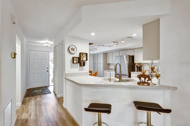 3448 TALLYWOOD CIRCLE 7050, Sarasota, FL 34237