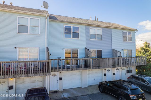 21 Beachway Avenue, Keansburg, NJ 07734