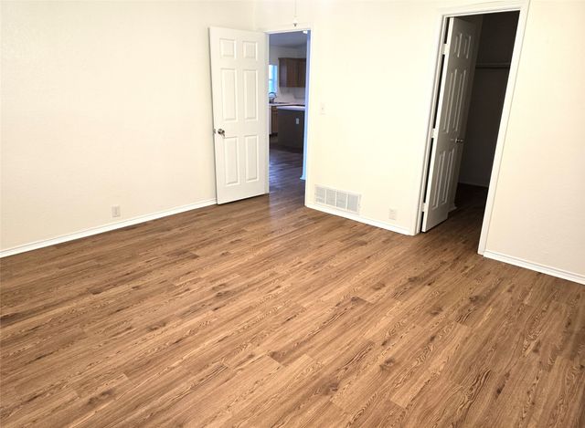 1802 Berkeley Drive, Glenn Heights, TX 75154